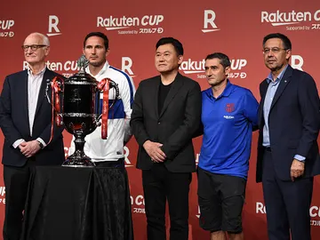 Barcelona y Chelsea en el acto de presentación de la Rakuten Cup Barcelona y Chelsea en el acto de presentación de la Rakuten Cup