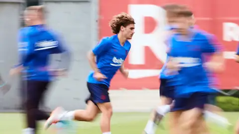 Antoine Griezmann en un entrenamiento con el FC Barcelona Griezmann en un entrenamiento con el FC Barcelona