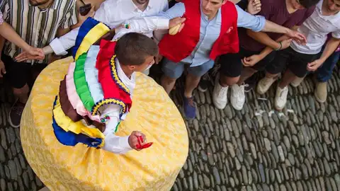 Los danzadores de Anguiano. Los danzadores de Anguiano.