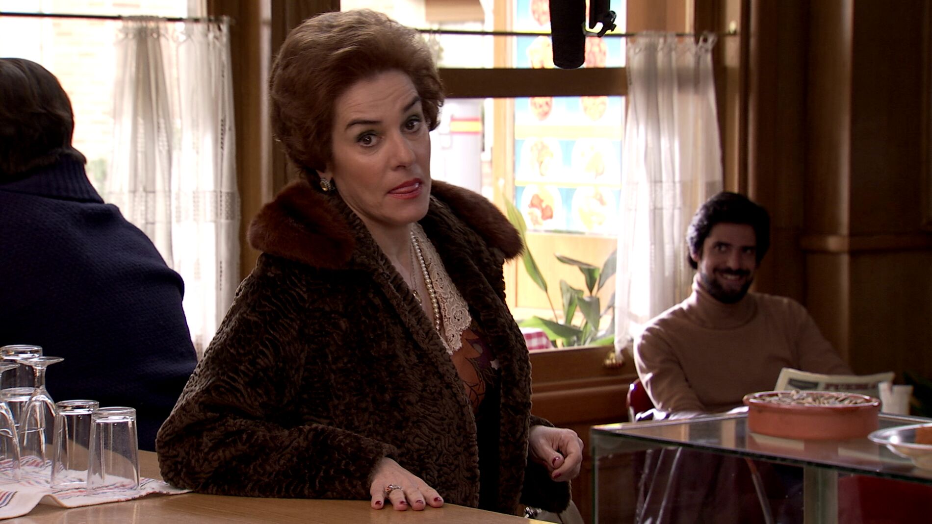 El lado ‘chungo’ de Benigna tras la equivocación de Luisita en el rodaje de ‘Amar es para siempre’