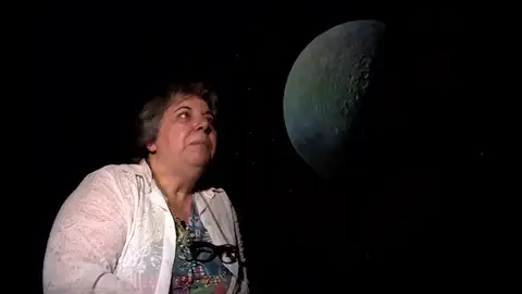 Conociendo la Luna con la ayuda de una astrofísica Conociendo la Luna con la ayuda de una astrofísica