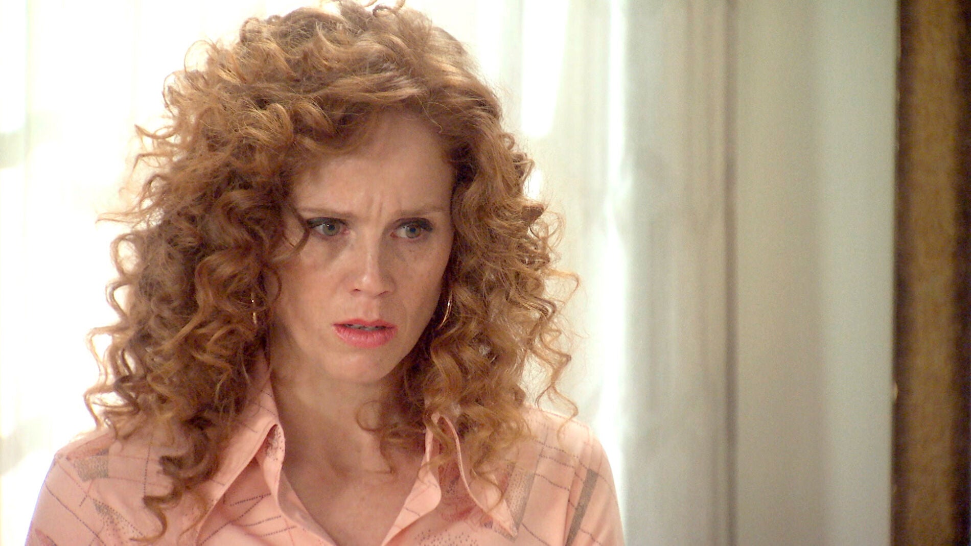 Ana descubre que est&aacute; siendo investigada