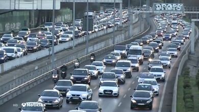 Madrid y Barcelona ponen límites a los coches más contaminantes en 2020