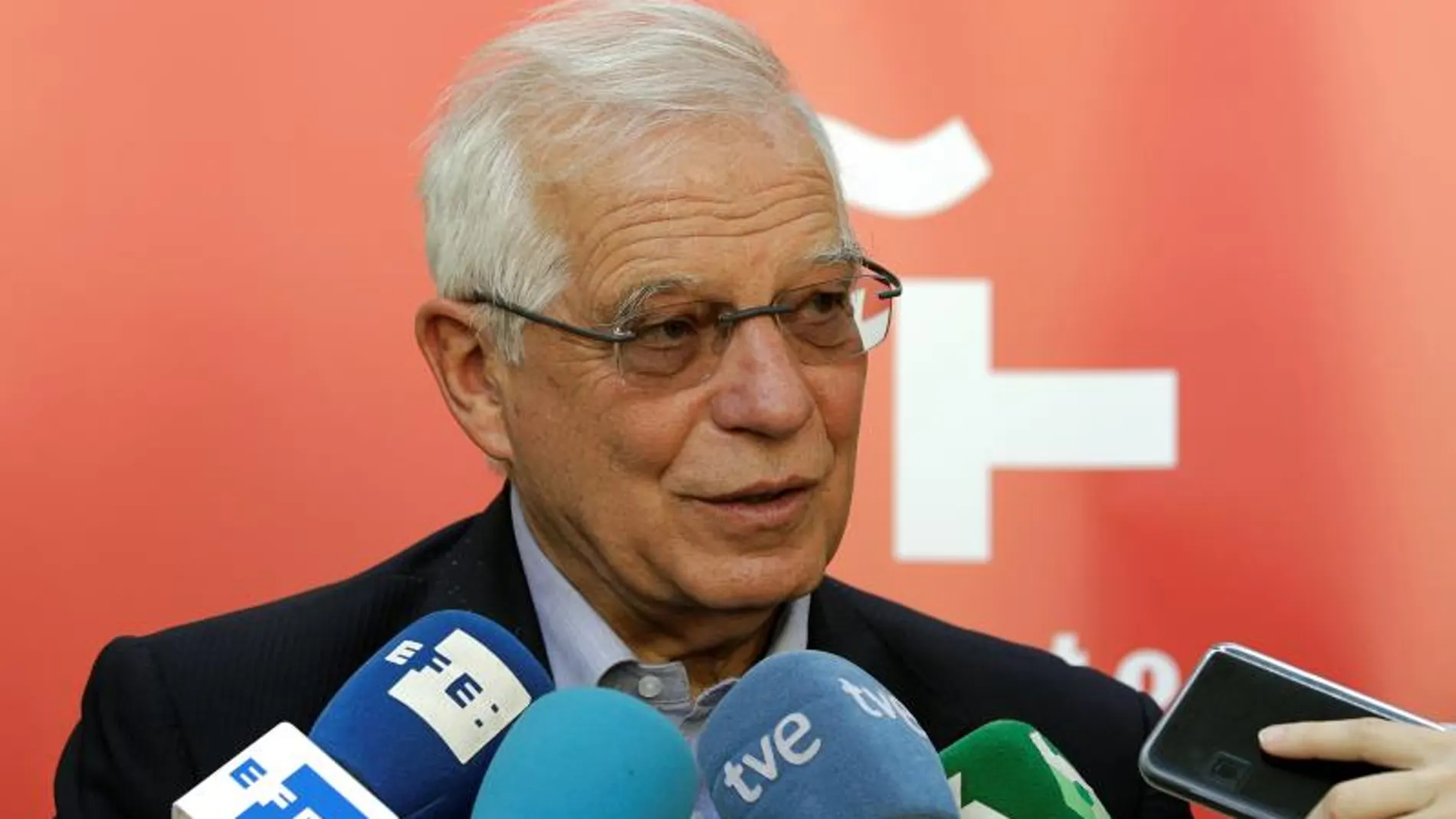 El ministro de Asuntos Exteriores en funciones, Josep Borrell El ministro de Asuntos Exteriores en funciones, Josep Borrell