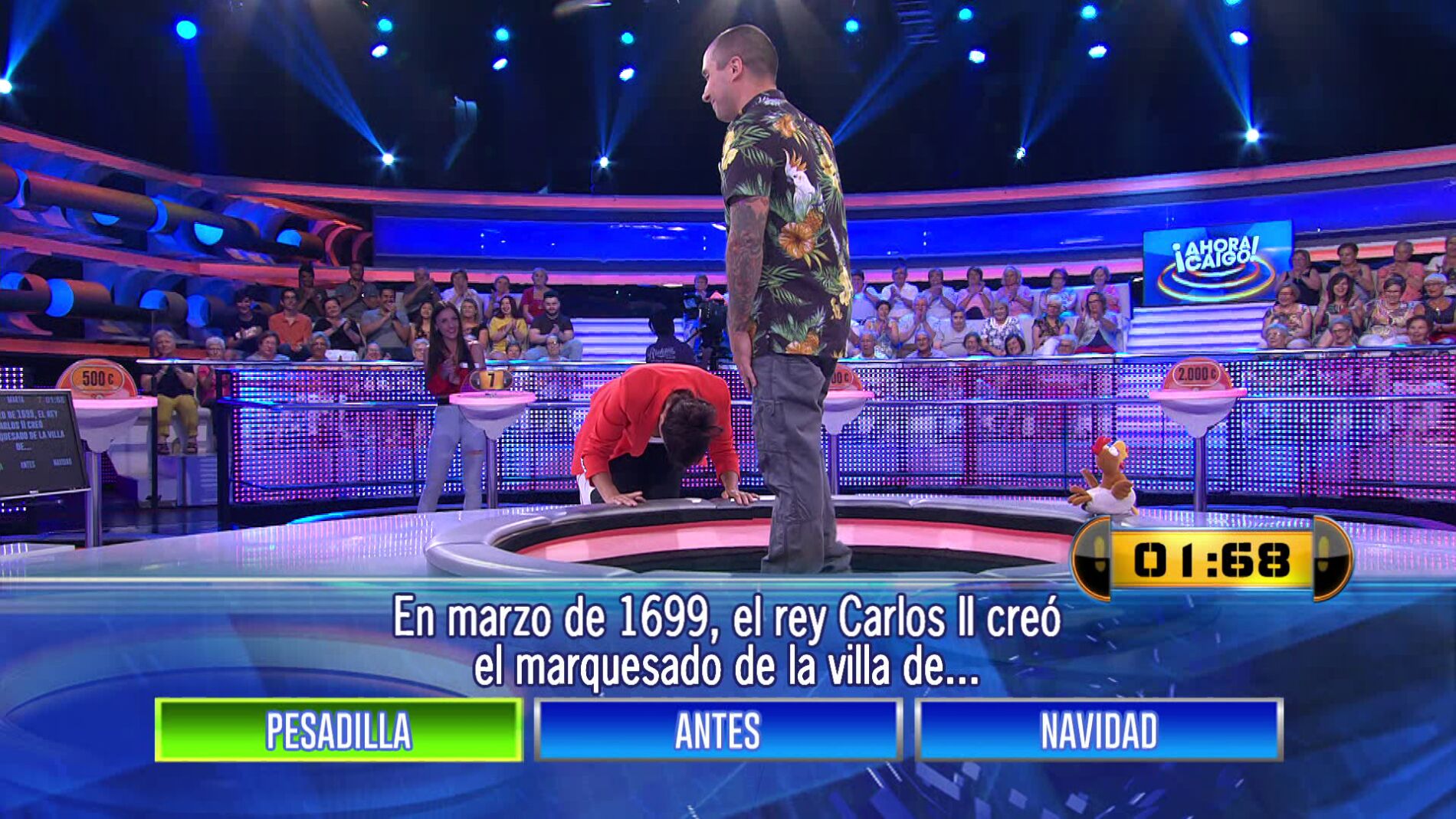 Silvia Abril se arrodilla ante un concursante en '¡Ahora caigo!'