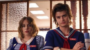Maya Hawke y Joe Keery, Steve y Robin en 'Stranger Things 3'