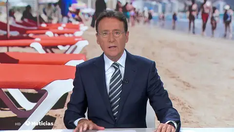 El chiste de Matías Prats sobre las sombrillas y la sombra en la playa El chiste de Matías Prats sobre las sombrillas y la sombra en la playa