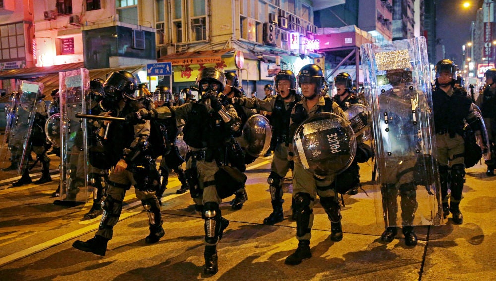 La Policía hongkonesa detiene a más de 20 manifestantes tras enfrentamientos