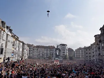Celedón,"investido" en Vitoria jefe de la fiesta para los próximos cinco días Celedón,"investido" en Vitoria jefe de la fiesta para los próximos cinco días
