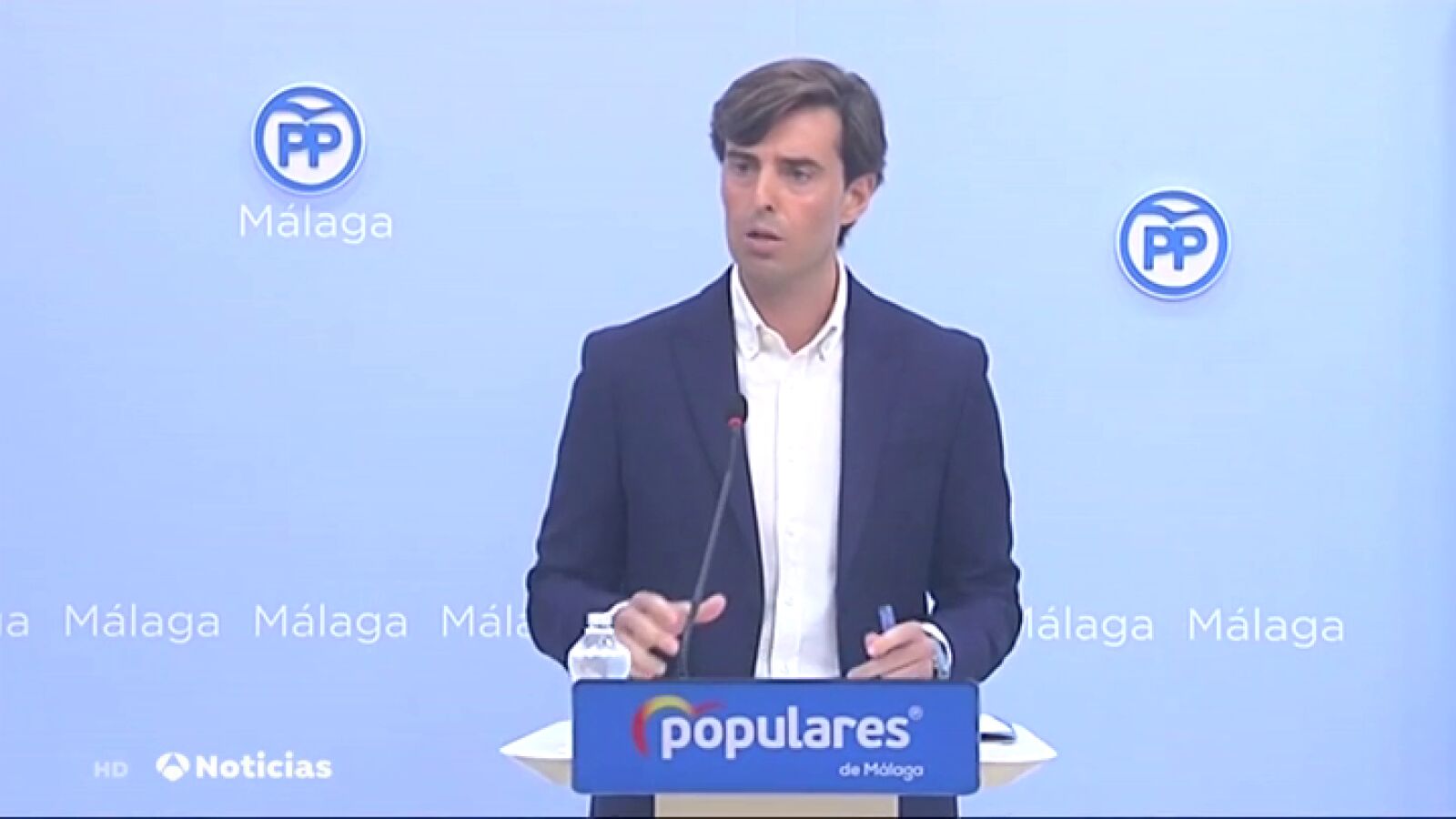 PP y Ciudadanos mantienen su negativa a facilitar una investidura de Sánchez