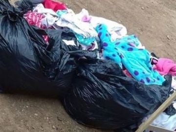 Una madre intenta vender la ropa de sus hijas después de matarlas 