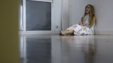 Dani muy contento después del detalle que Lidia le ha brindado 