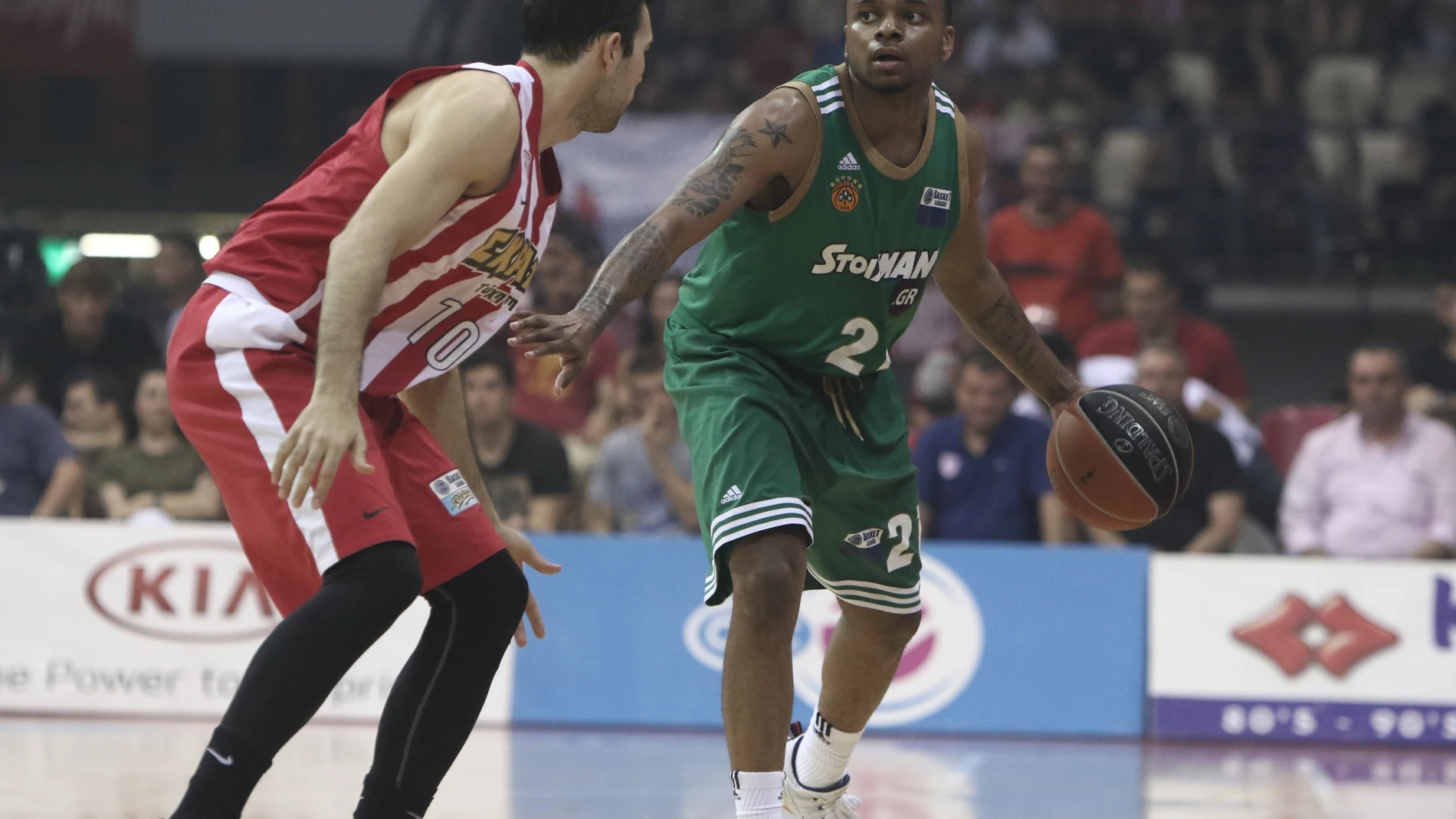 Donell Cooper durante un partido Donell Cooper durante un partido