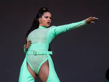 Rosalía derrocha arte en el Festival Lollapalooza de Chicago Rosalía derrocha arte en el Festival Lollapalooza de Chicago
