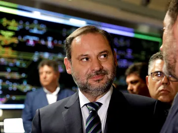 Ábalos reitera la promesa de Sánchez de abordar la reforma de la financiación Ábalos reitera la promesa de Sánchez de abordar la reforma de la financiación