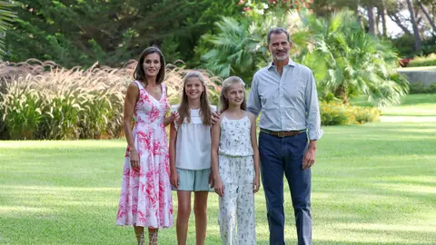 La Familia Real durante su posado en el palacio de Marivent La Familia Real durante su posado en el palacio de Marivent