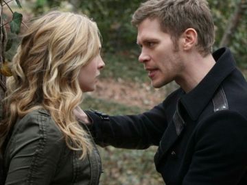 Klaus y Caroline en 'Crónicas Vampíricas'