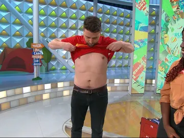 El concursante de ‘La ruleta de la suerte’ que sorprende con sus dos ombligos El concursante de ‘La ruleta de la suerte’ que sorprende con sus dos ombligos