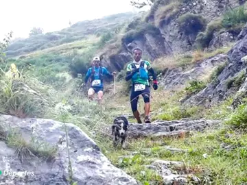 La increíble historia detrás del perro 'finisher' de Somiedo: "El público le ovacionó" La increíble historia detrás del perro 'finisher' de Somiedo: "El público le ovacionó"