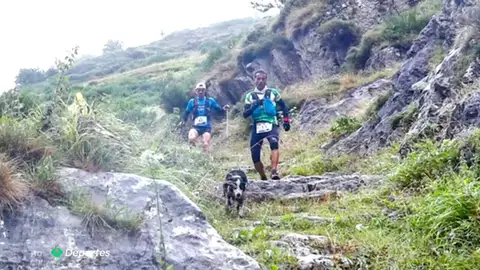 La increíble historia detrás del perro 'finisher' de Somiedo: "El público le ovacionó" La increíble historia detrás del perro 'finisher' de Somiedo: "El público le ovacionó"