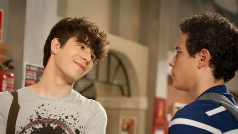 Javier Calvo como Fer en 'Física o Química' Javier Calvo como Fer en 'Física o Química'