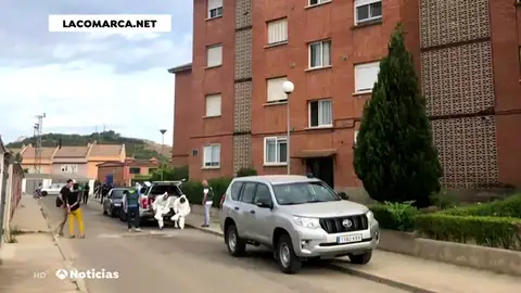 Un hombre mata a su hijo de 16 años, hiere a su mujer y se suicida en Teruel Un hombre mata a su hijo de 16 años, hiere a su mujer y se suicida en Teruel