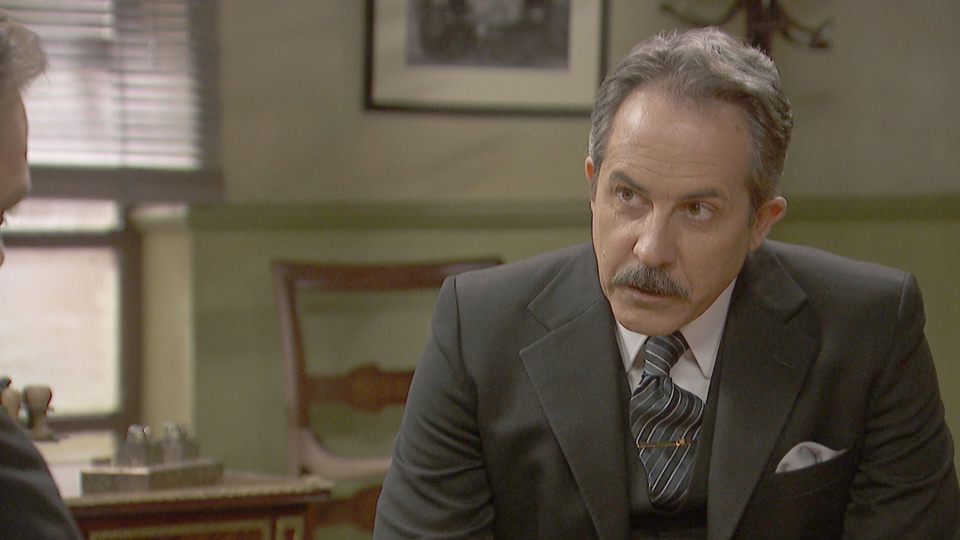 Avance 'El secreto de Puente Viejo': Garc&iacute;a Morales destapa el principal motivo de su venganza contra Puente Viejo 