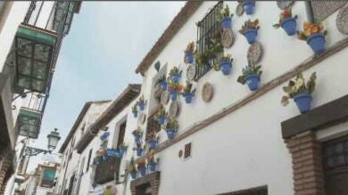 Los vecinos de Granada denuncian que el 'turismo de borrachera' invade sus tejados