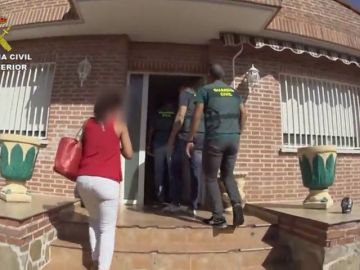 Estafa en la venta de viviendas: Detenida una pareja que decía vender casas de subastas