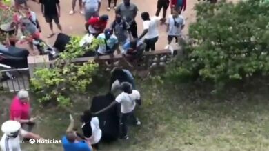 Las imágenes de la pelea entre vecinos y manteros en Girona