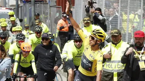 Egan Bernal, en su pueblo natal Egan Bernal, en su pueblo natal
