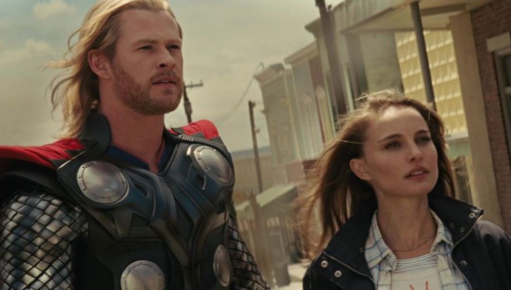 Fille De Chris Hemsworth Thor Love And Thunder La poderosa imagen de Natalie Portman en 'Thor: Love and Thunder