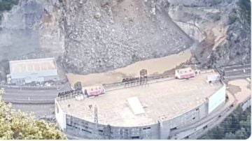 Despredimiento de rocas que ha obligado a cortar la carretera en Andorra