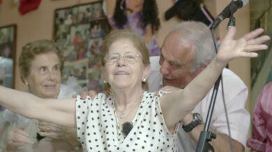 Las redes, enamoradas de los viajeros de 'Por el mundo a los 80' y su 