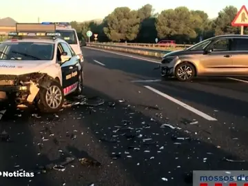 Detenido un kamikaze en Cambrils tras colisionar contra un coche-patrulla Detenido un kamikaze en Cambrils tras colisionar contra un coche-patrulla