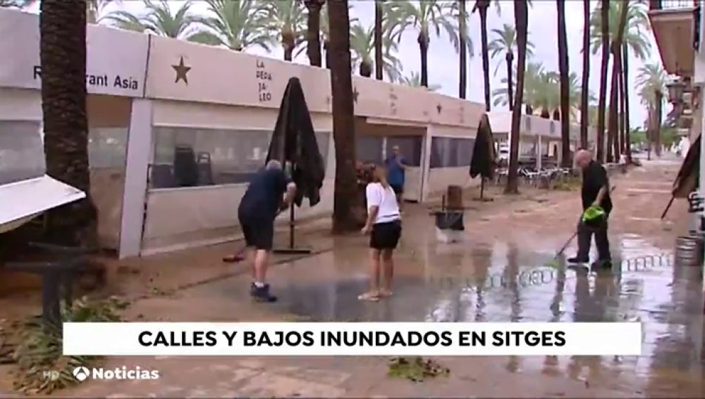 Comienzan los trabajos para recuperar la normalidad tras la granizada en Barcelona 