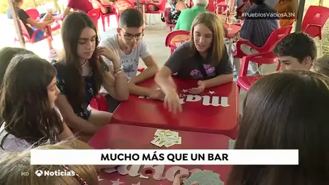 Saceda Trasierra intenta evitar el cierre del bar para frenar la despoblación Saceda Trasierra intenta evitar el cierre del bar para frenar la despoblación