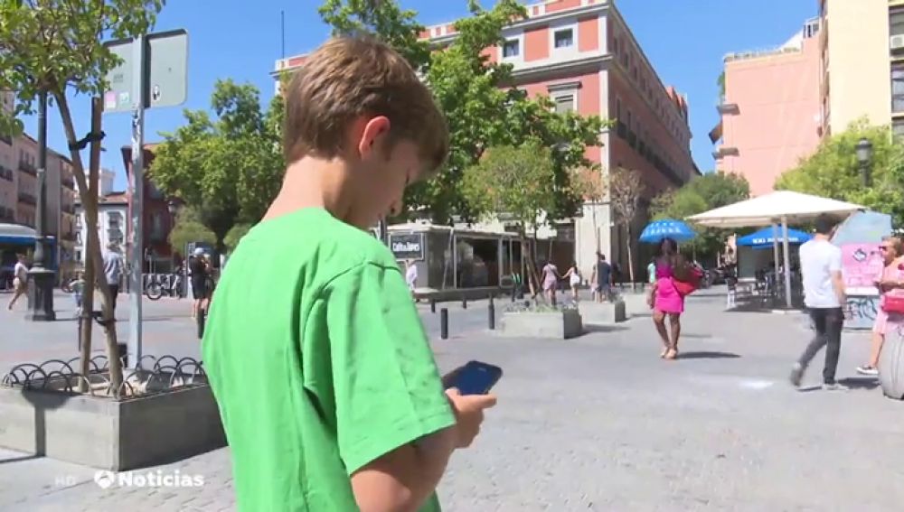 Los niños comienzan a utilizar el móvil cada vez a edades más tempranas
