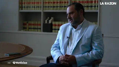 Ábalos espera que Iglesias "no niegue" tres veces a Sánchez Ábalos espera que Iglesias "no niegue" tres veces a Sánchez
