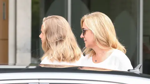 La infanta Cristina junto a su hija Irene Urdangarin La infanta Cristina junto a su hija Irene Urdangarin