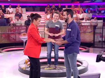 En ‘¡Ahora caigo!’, dos concursantes no pueden controlar sus nervios En ‘¡Ahora caigo!’, dos concursantes no pueden controlar sus nervios