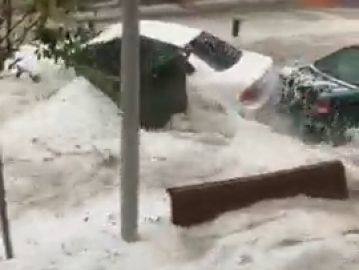 Las fuertes tormentas provocan cortes en el metro y varias carreteras de Madrid