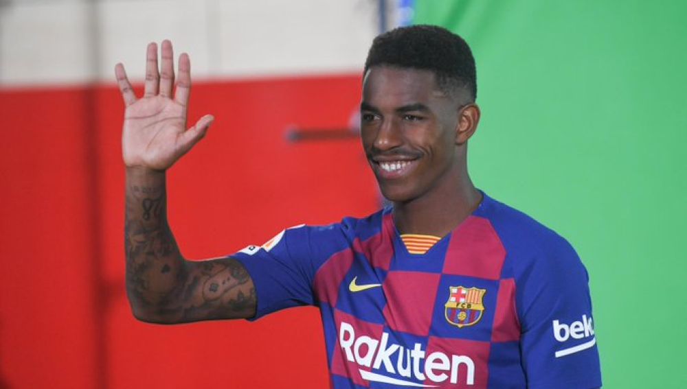 La imagen de Junior Firpo compartida por el Barça