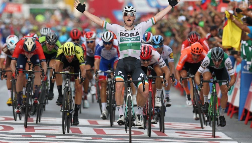 Sam Bennet gana la tercera etapa de La Vuelta
