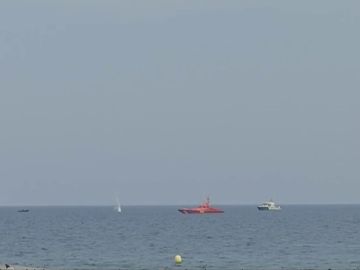 El momento de la explosión de la bomba de la Guerra Civil hallada en Barcelona El momento de la explosión de la bomba de la Guerra Civil hallada en Barcelona