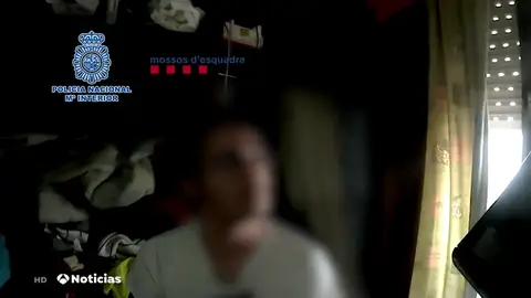 Detienen a un hombre por acosar sexualmente a menores a través de chats de videojuegos online Detienen a un hombre por acosar sexualmente a menores a través de chats de videojuegos online