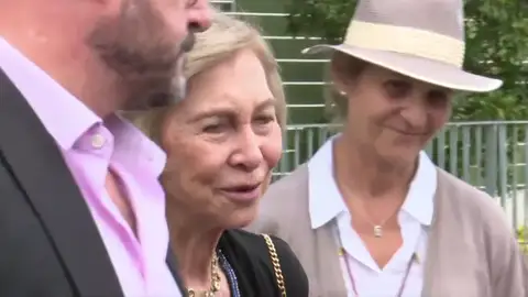 Doña Sofía dice que el rey Juan Carlos está estupendo y con ganas de volver a casa Doña Sofía dice que el rey Juan Carlos está estupendo y con ganas de volver a casa