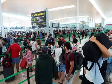 Huelga de trabajadores de Iberia en El Prat Huelga de trabajadores de Iberia en El Prat