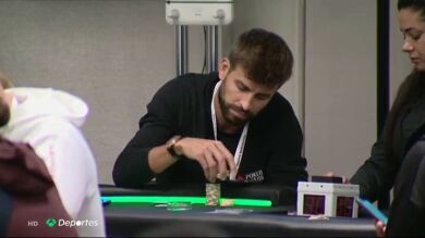 Así ganaron Gerard Piqué y Arturo Vidal casi medio millón de euros en un torneo de póker