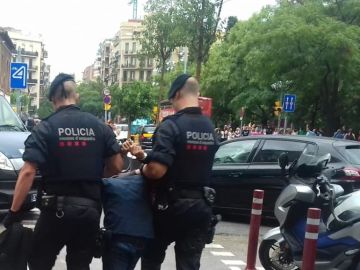 Detenidos en dos horas 23 carteristas reincidentes en el metro de Barcelona